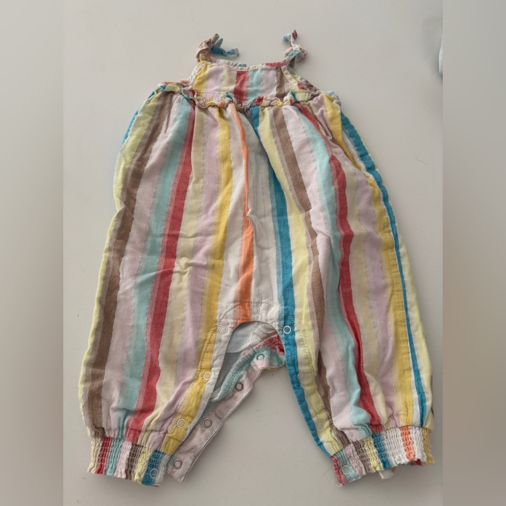 Baby jumpsuit / onesie